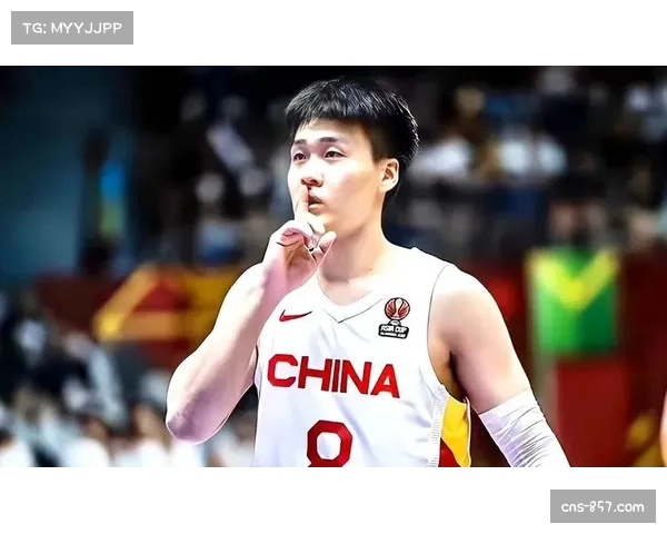 陈盈骏与赵睿位置重叠传交易首钢官宣名单公布妻子举动成焦点 陈盈骏与赵睿位置重叠传交易首钢官宣名单公布妻子举动成焦点